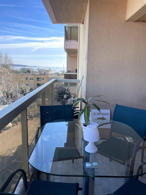 Vue Mer, 5min A Pied De La Plage, Parking Prive Apartment